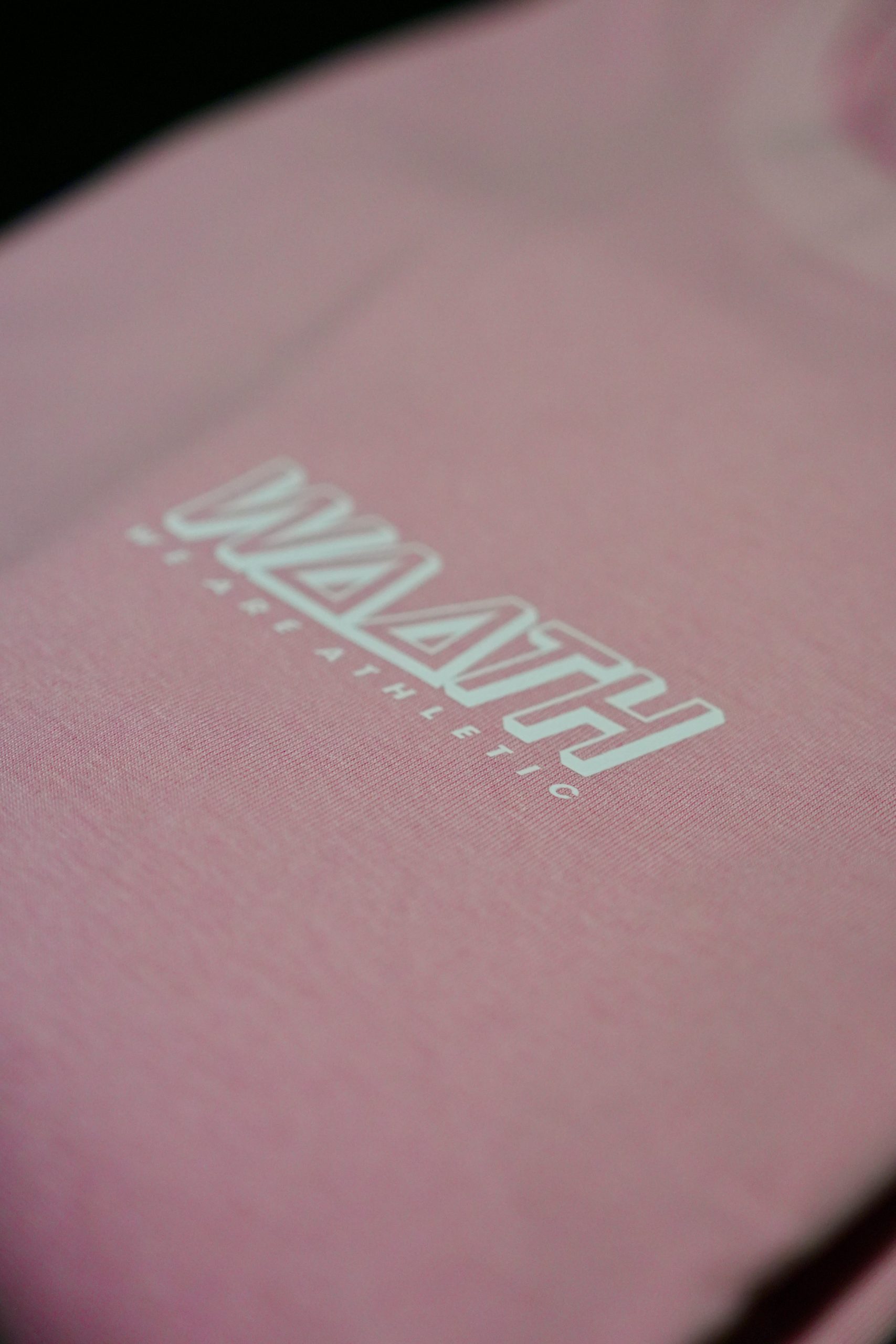 UNWAVERING - ÉDITION ROSE/BLANC – Image 3